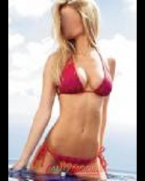 Eliza -  Blond Escort